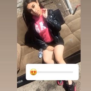 Meet your Posher, Yaya